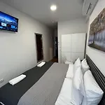 Hanna Center Πανσιόν 3*